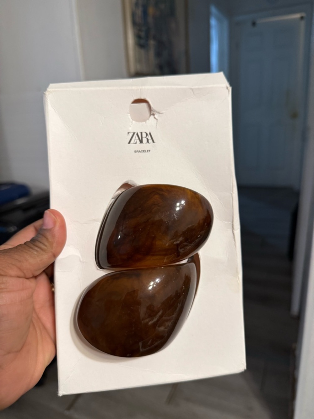 ZARA Black High-Gloss Teardrop Clip-On Earrings